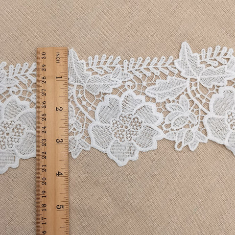 Lace Trim White Leaf Exquisite Flower Embroidered Lace Fabric Lace Trim White Leaf Exquisite Flower Embroidered Lace Fabric