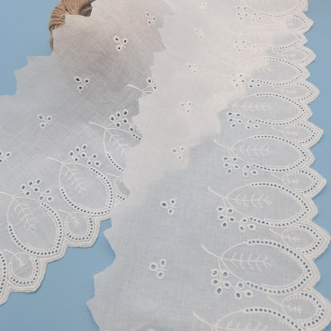 18cm/7.08" Scallop cotton lace trim with leaves, embroidery leaves lace trim, lace supplies 18cm/7.08" Scallop cotton lace trim with leaves, embroidery leaves lace trim, lace supplies